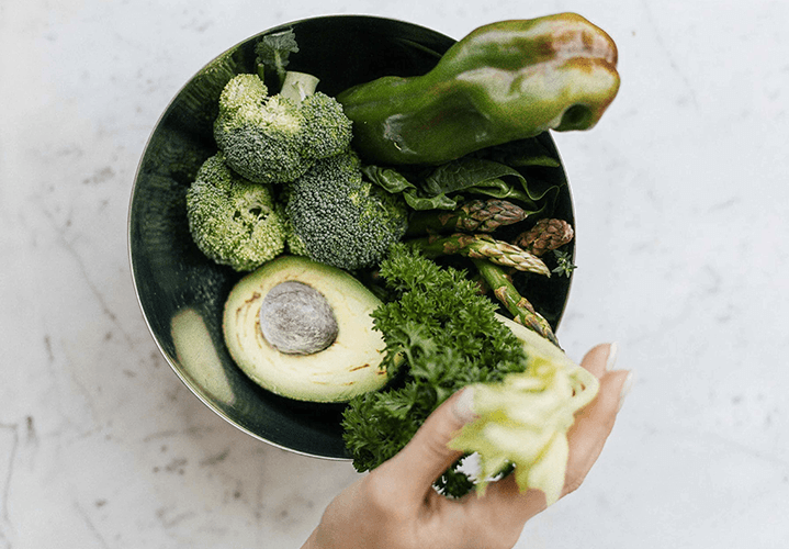 Tout savoir sur la vitamine K : rôle, bienfaits et carence